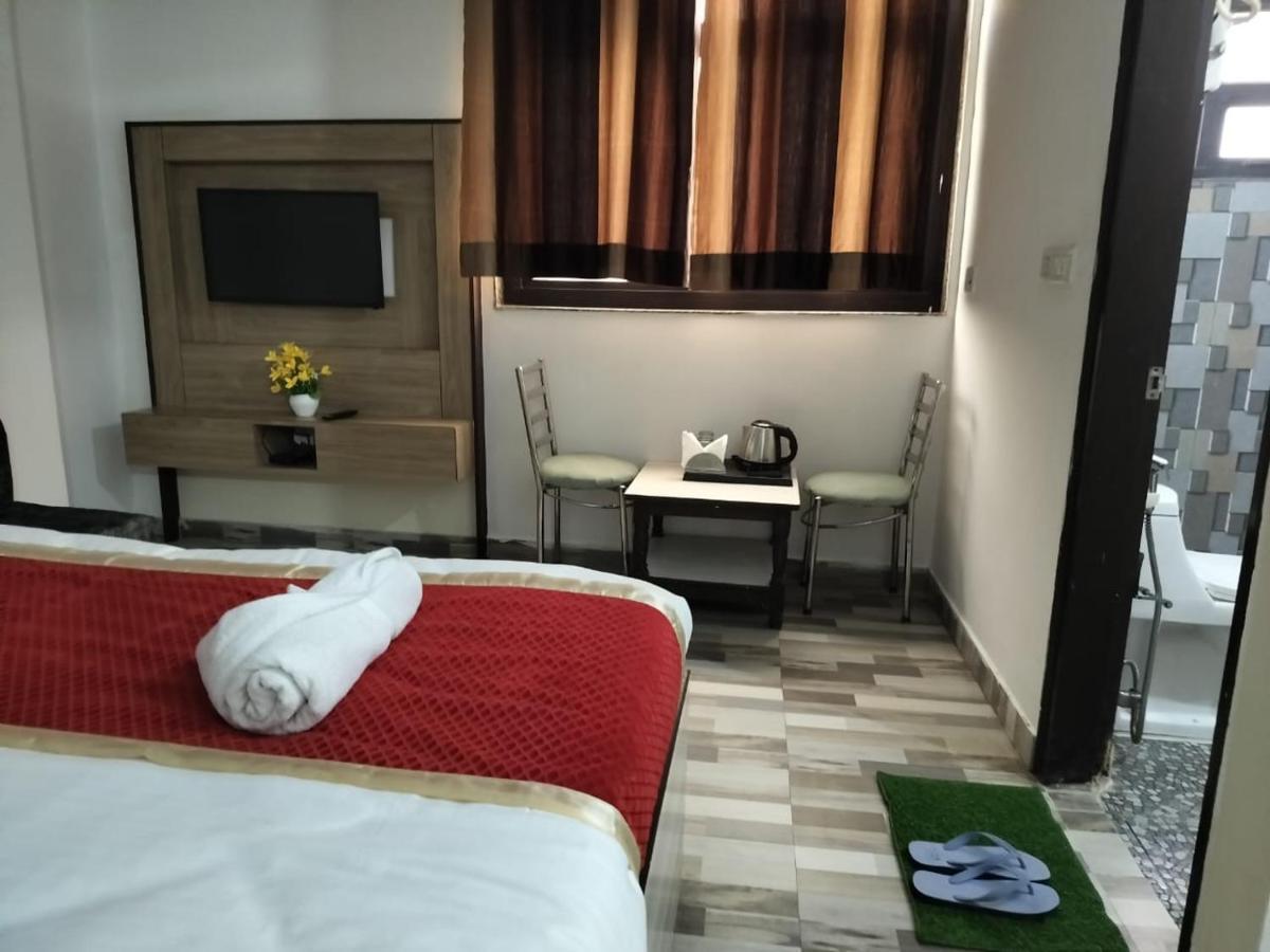 Hotel Clink New Delhi Airport Kültér fotó