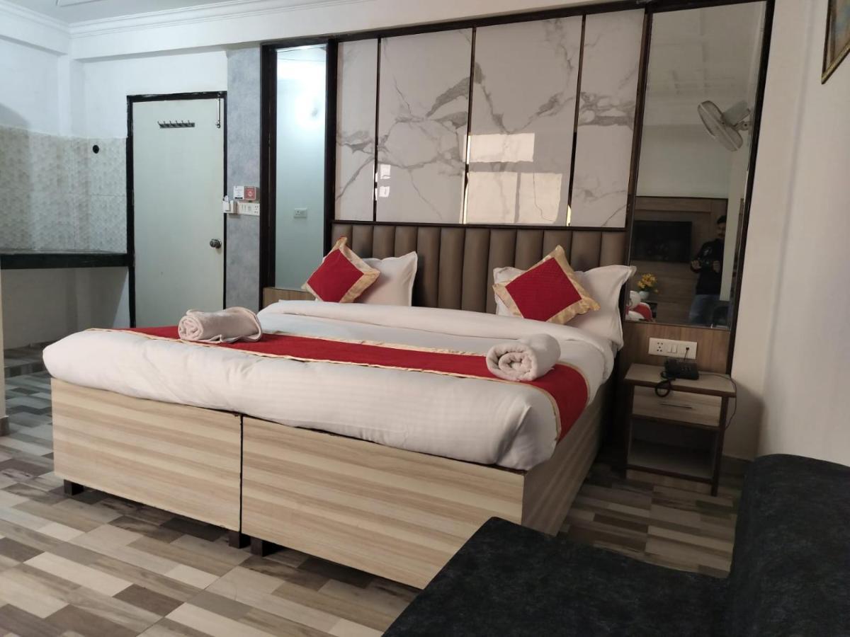 Hotel Clink New Delhi Airport Kültér fotó