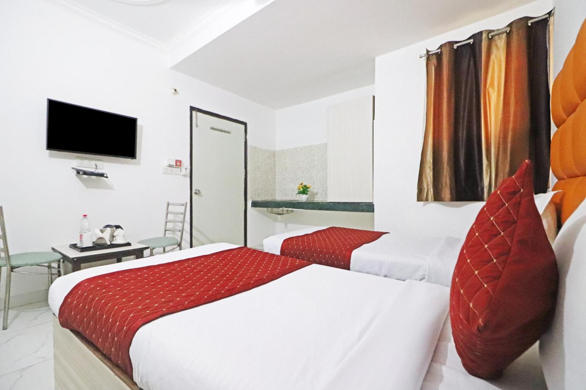 Hotel Clink New Delhi Airport Kültér fotó