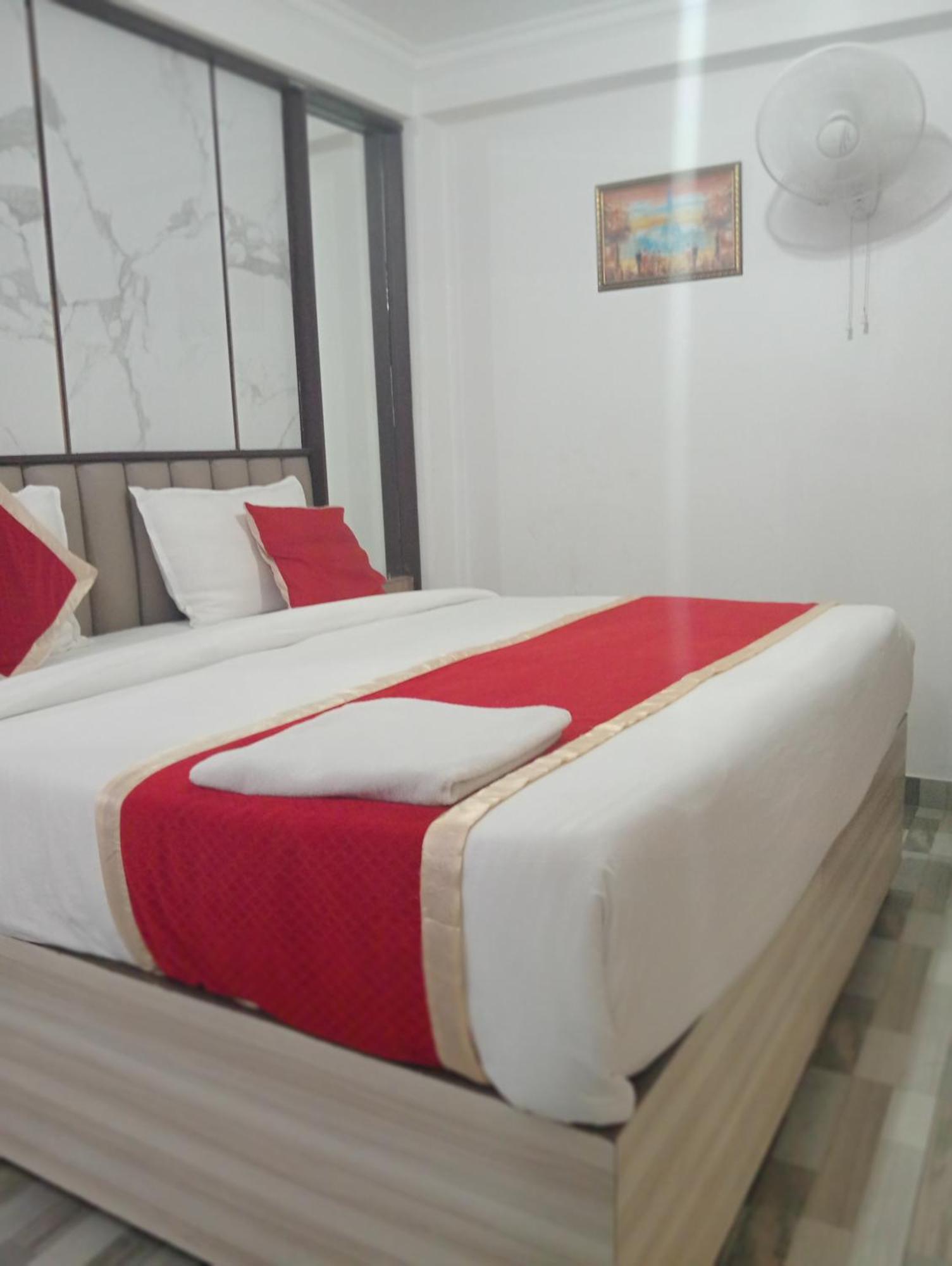 Hotel Clink New Delhi Airport Kültér fotó
